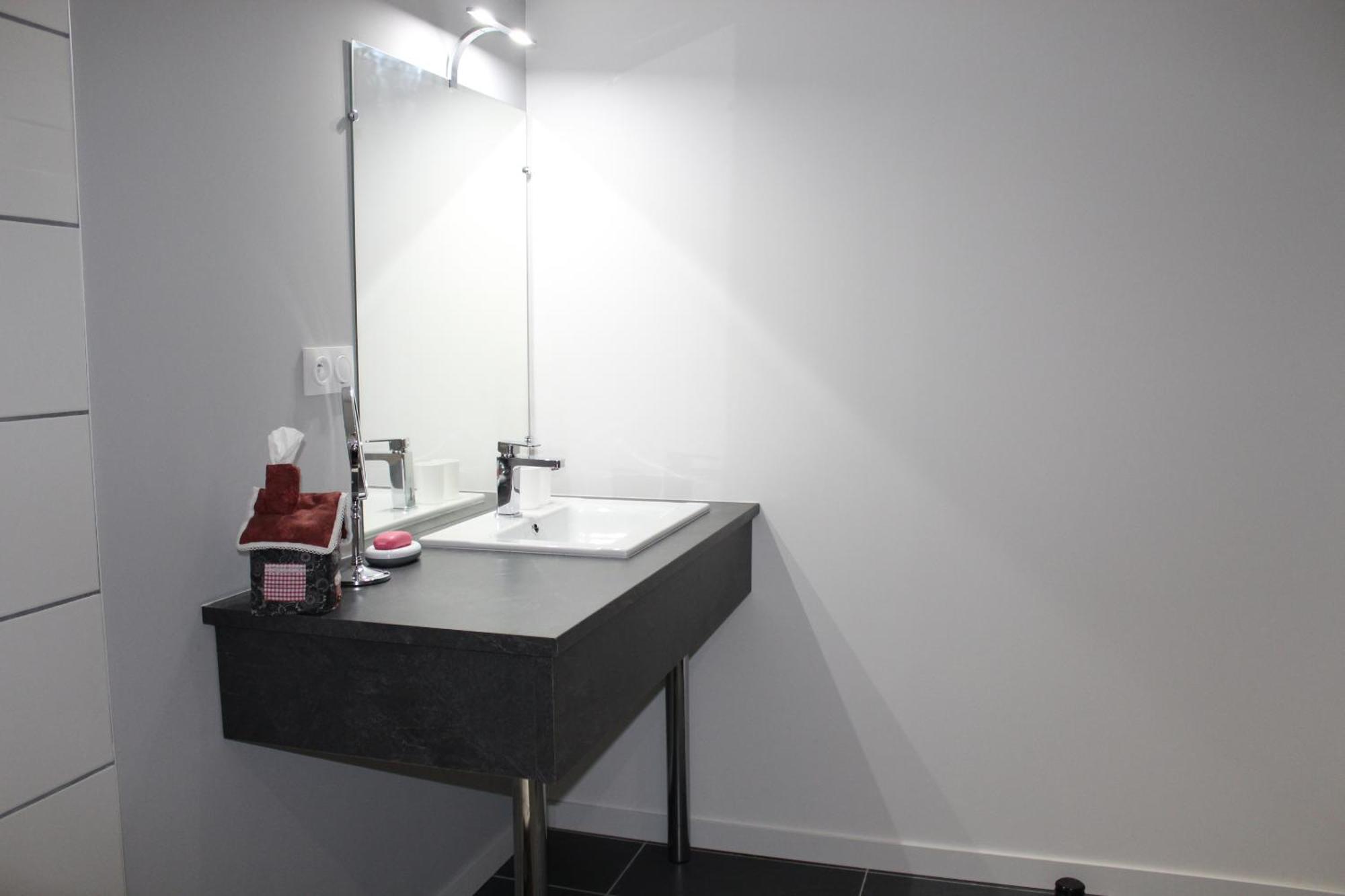 Bed and Breakfast Aux P'Tits Bonheurs La Grange Neuve-Chapelle Номер фото